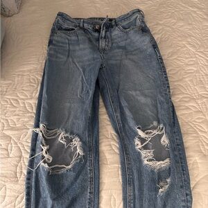 American Eagle Outfitters Light Blue Distressed High Rise Jeans